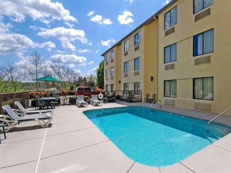 Clarion Pointe Sevierville-Pigeon Forge Exterior foto